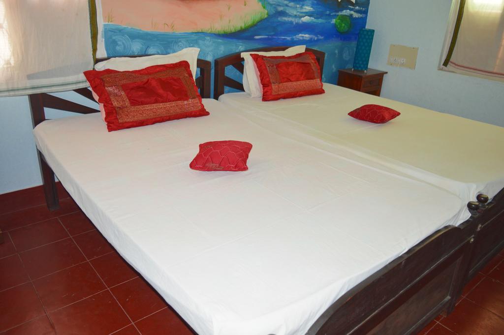 La Maison Blanche Hotel Puducherry Eksteriør billede